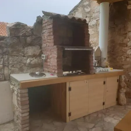 Holiday home Beautiful Rustikal Stone House Mali Iz